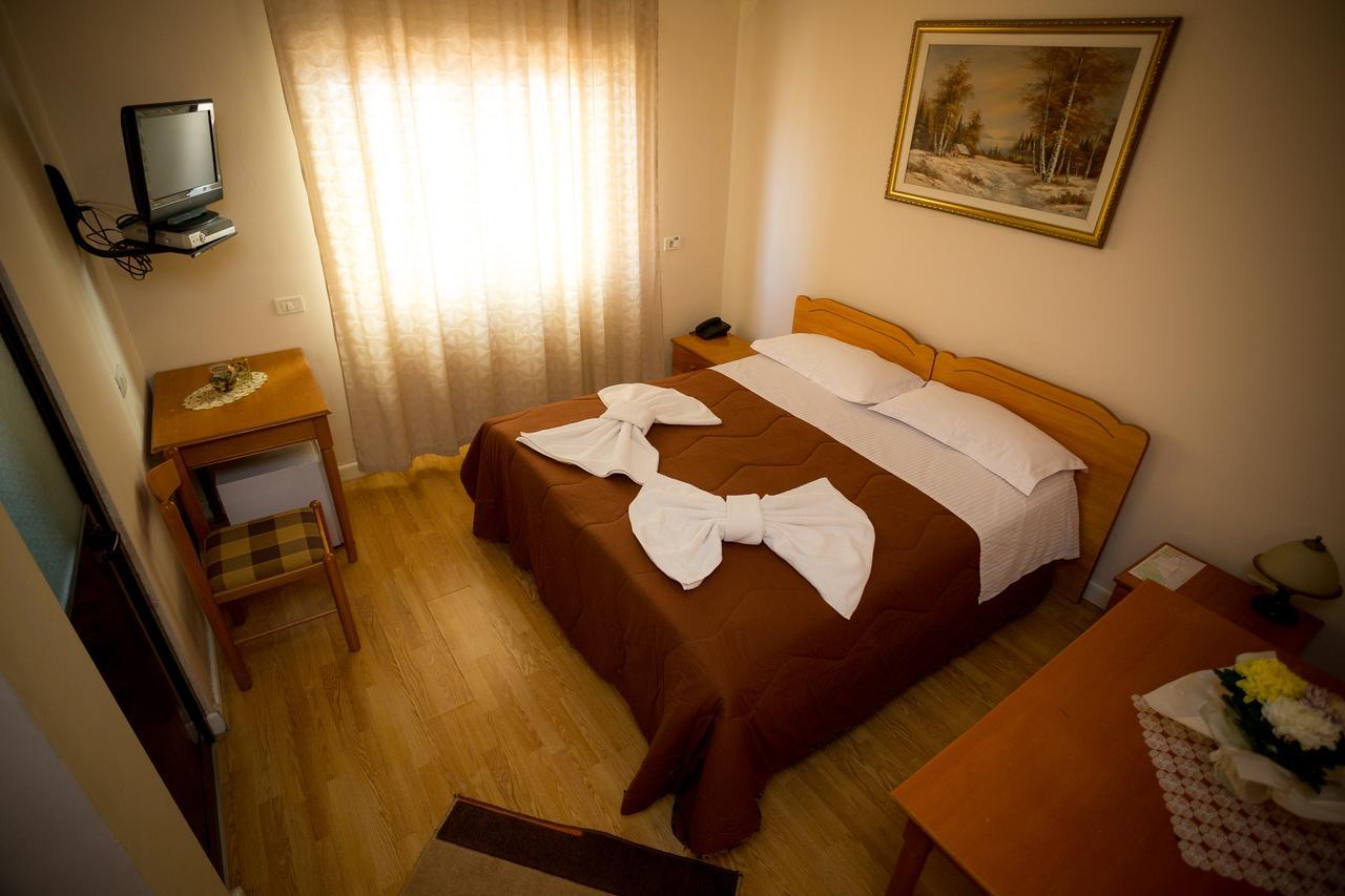 Hotel Kolping Shkodër Buitenkant foto