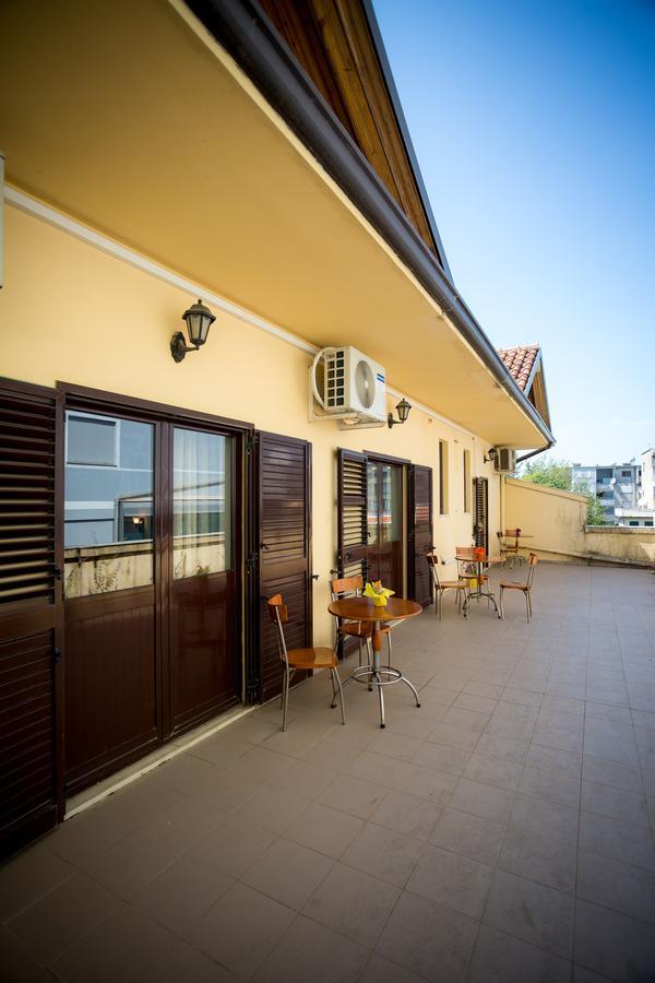 Hotel Kolping Shkodër Buitenkant foto
