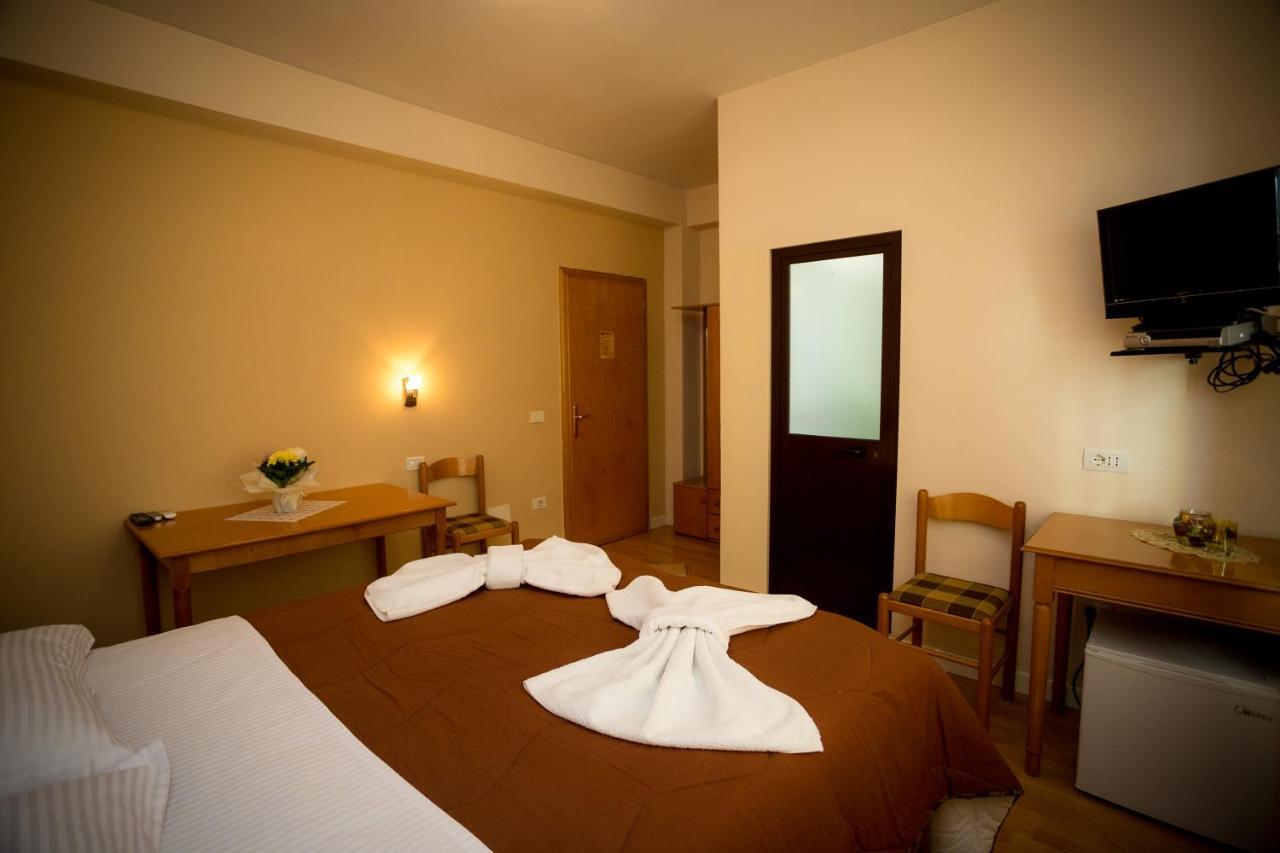 Hotel Kolping Shkodër Buitenkant foto